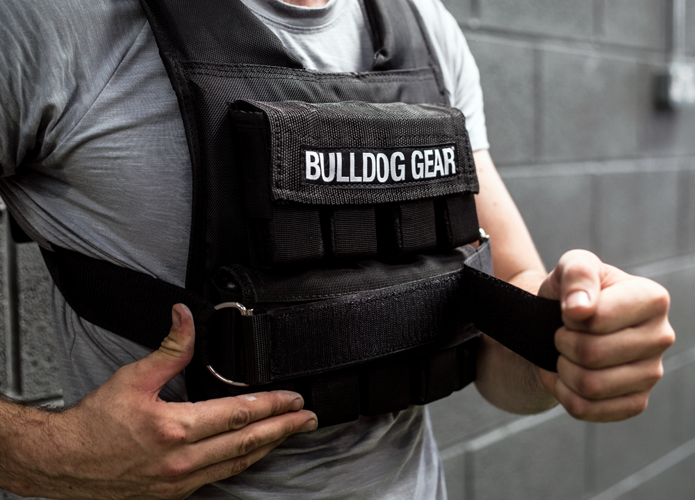 Fitting a Bulldog Gear 20kg weight vest using heavy duty velcro fastening